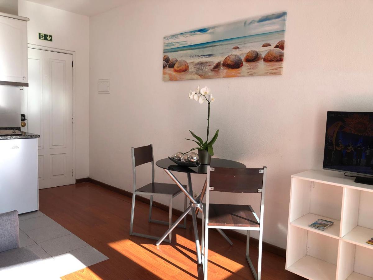 פונשל Beach Studio Apartment מראה חיצוני תמונה