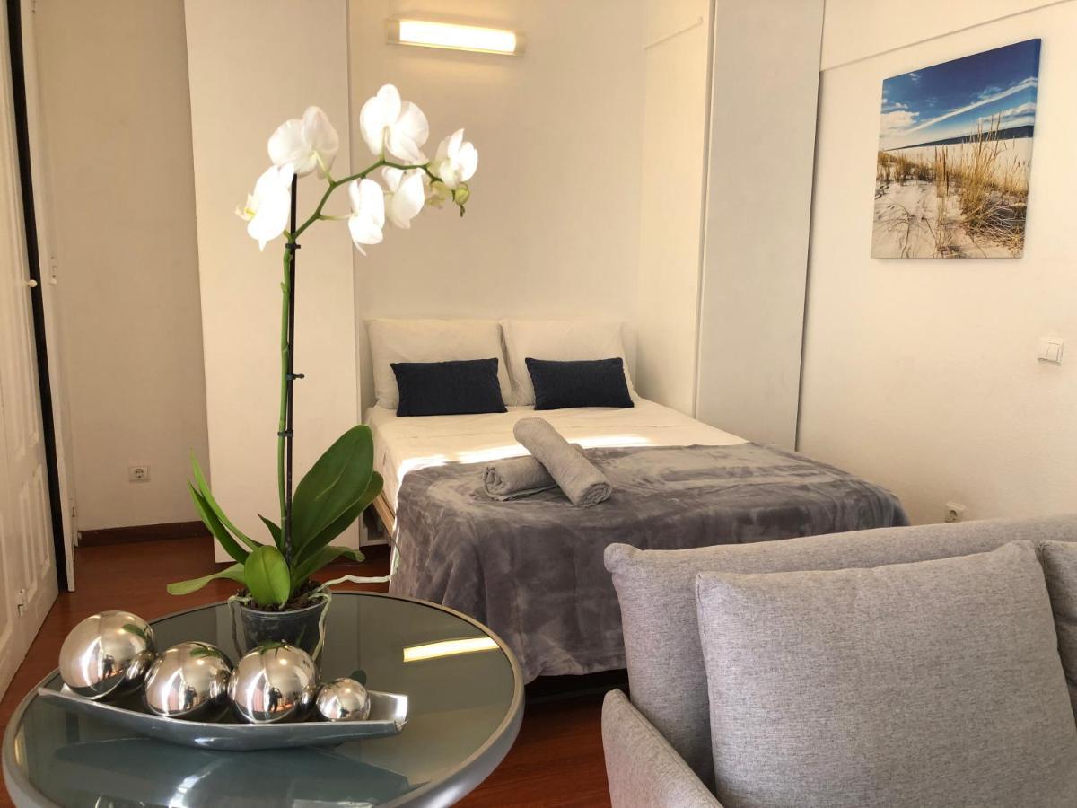 פונשל Beach Studio Apartment מראה חיצוני תמונה